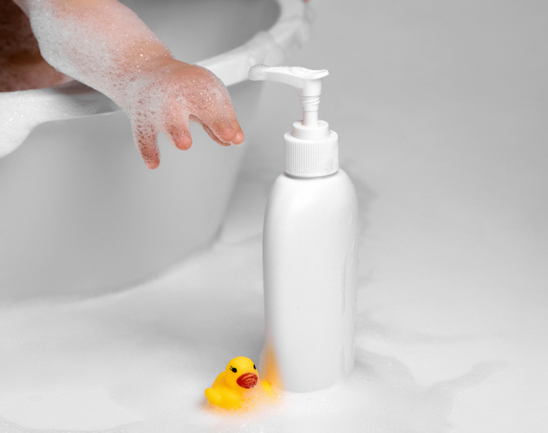 shampoo de bebe para higienizar cilios, pode ?
